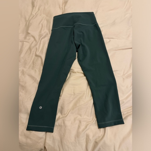 Lululemon Wunder Train Crop 21" size 8 in Medium Forest. - Picture 4 of 4
